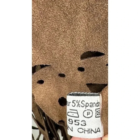 Vintage Style Brown Faux Suede Vest With Fringe & Laser Cut Design - Picture 5 of 6